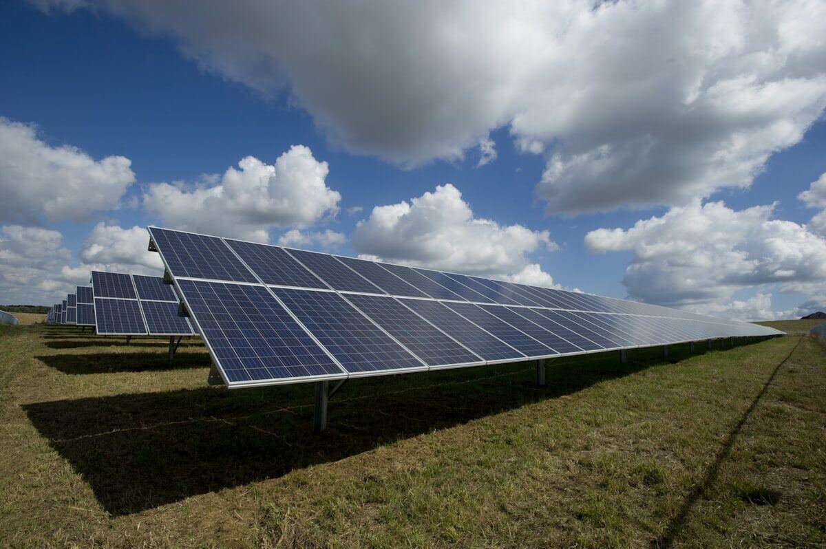 Servisní tým EKV Project při údržbě fotovoltaické elektrárny